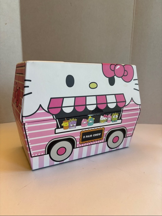 Hello Kitty Accessories - Sanrio Hello Kitty 3 Pair Crew Socks Food Truck Gift Box